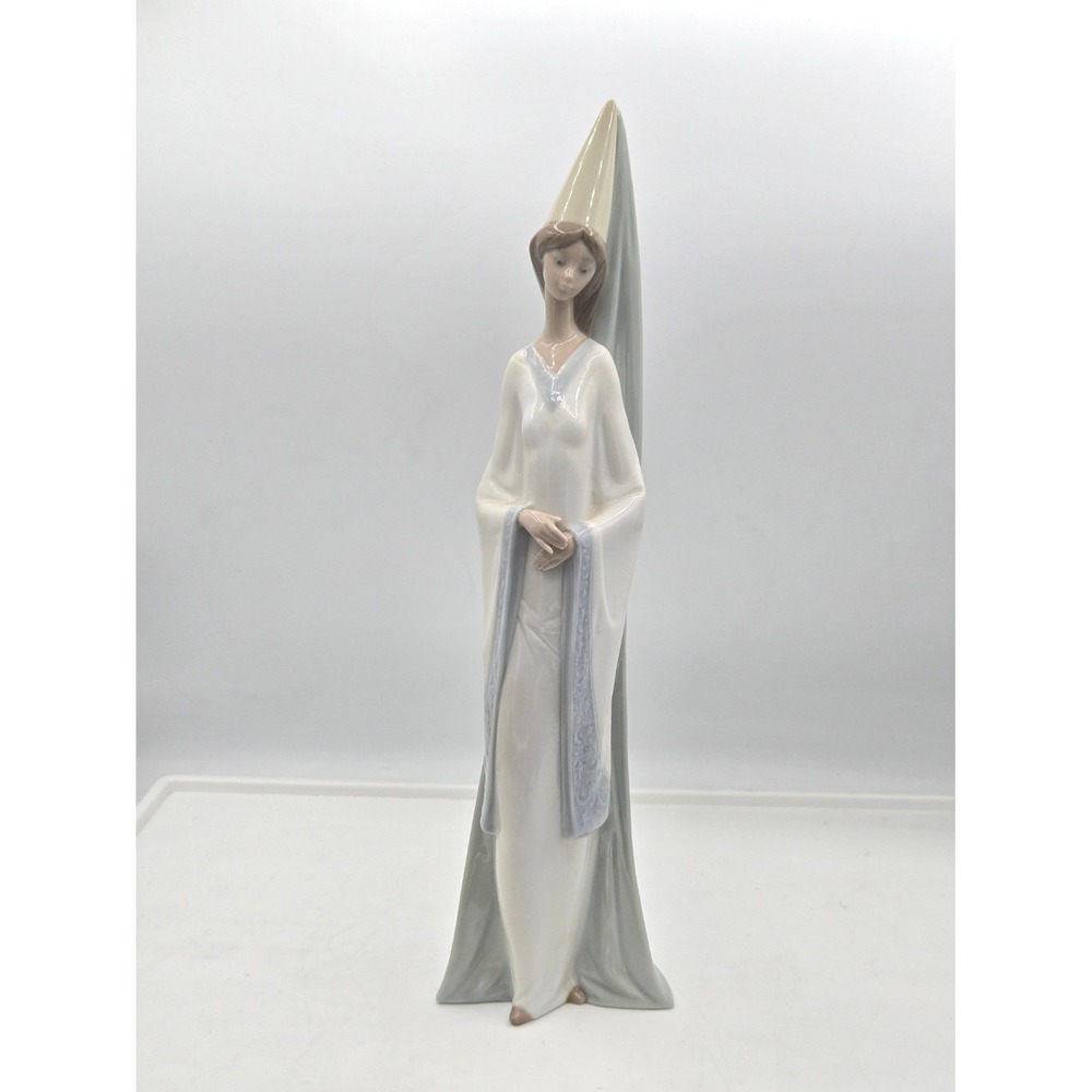 NAO by Lladro "Fairy" Porcelain Figurine #1007